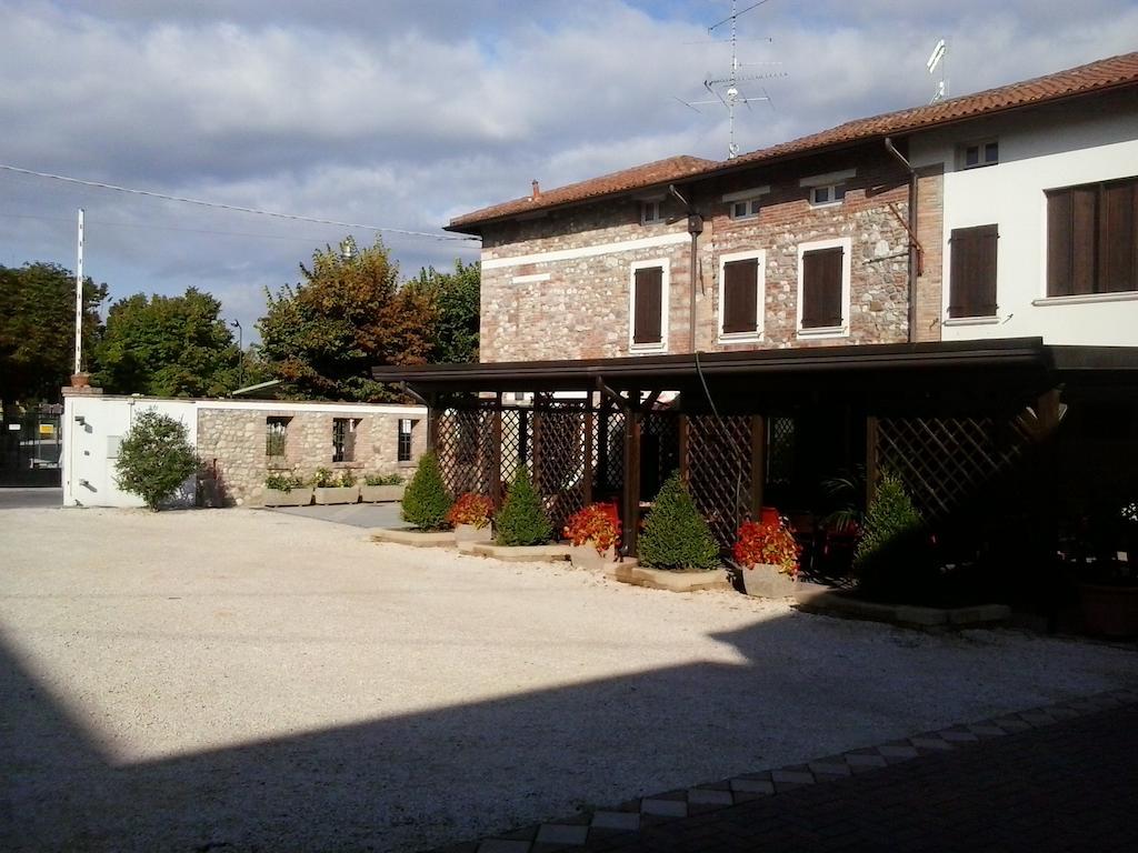 Trattoria Milani Lonato Exterior foto